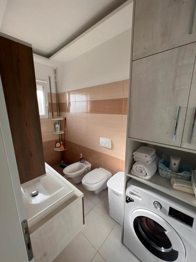Soleil Apartment With Sunbed & Umbrella Vlorë 外观 照片