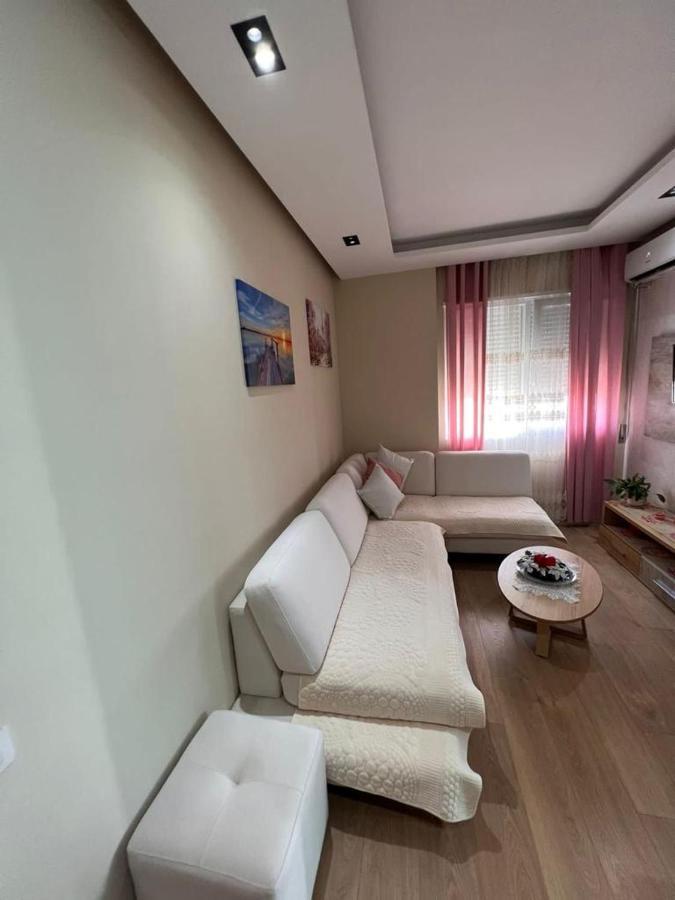 Soleil Apartment With Sunbed & Umbrella Vlorë 外观 照片