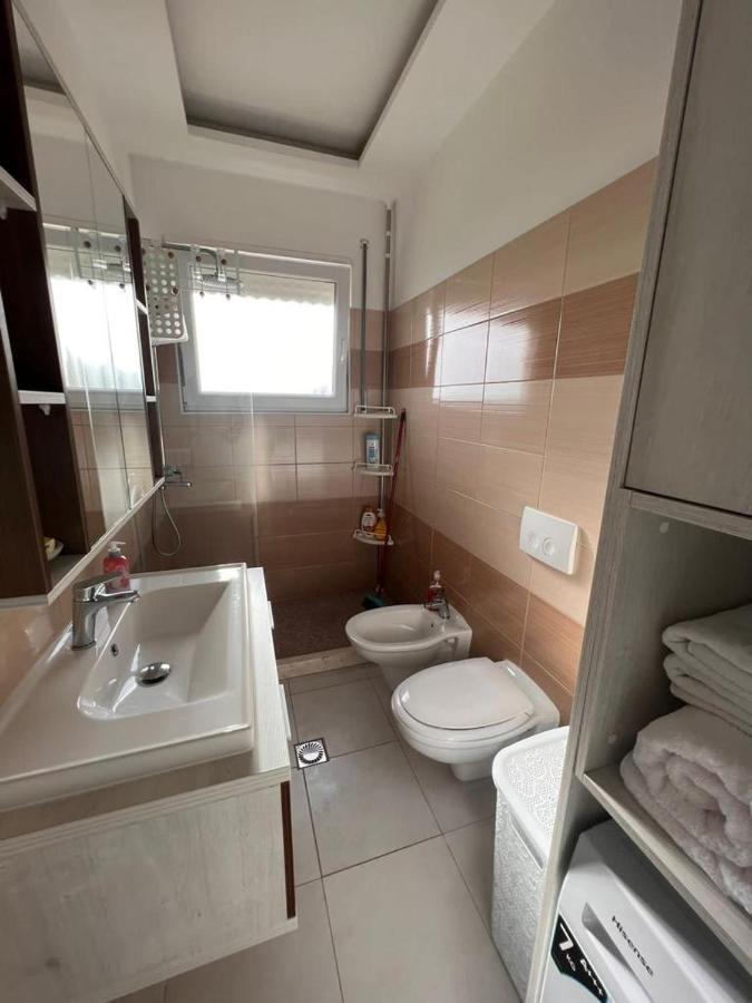 Soleil Apartment With Sunbed & Umbrella Vlorë 外观 照片