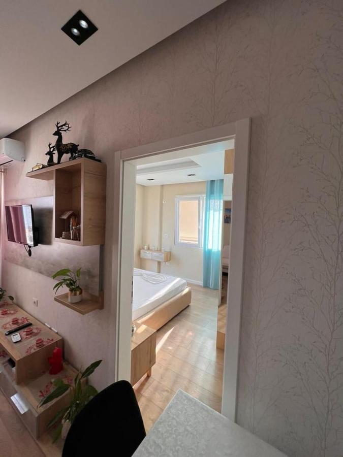 Soleil Apartment With Sunbed & Umbrella Vlorë 外观 照片