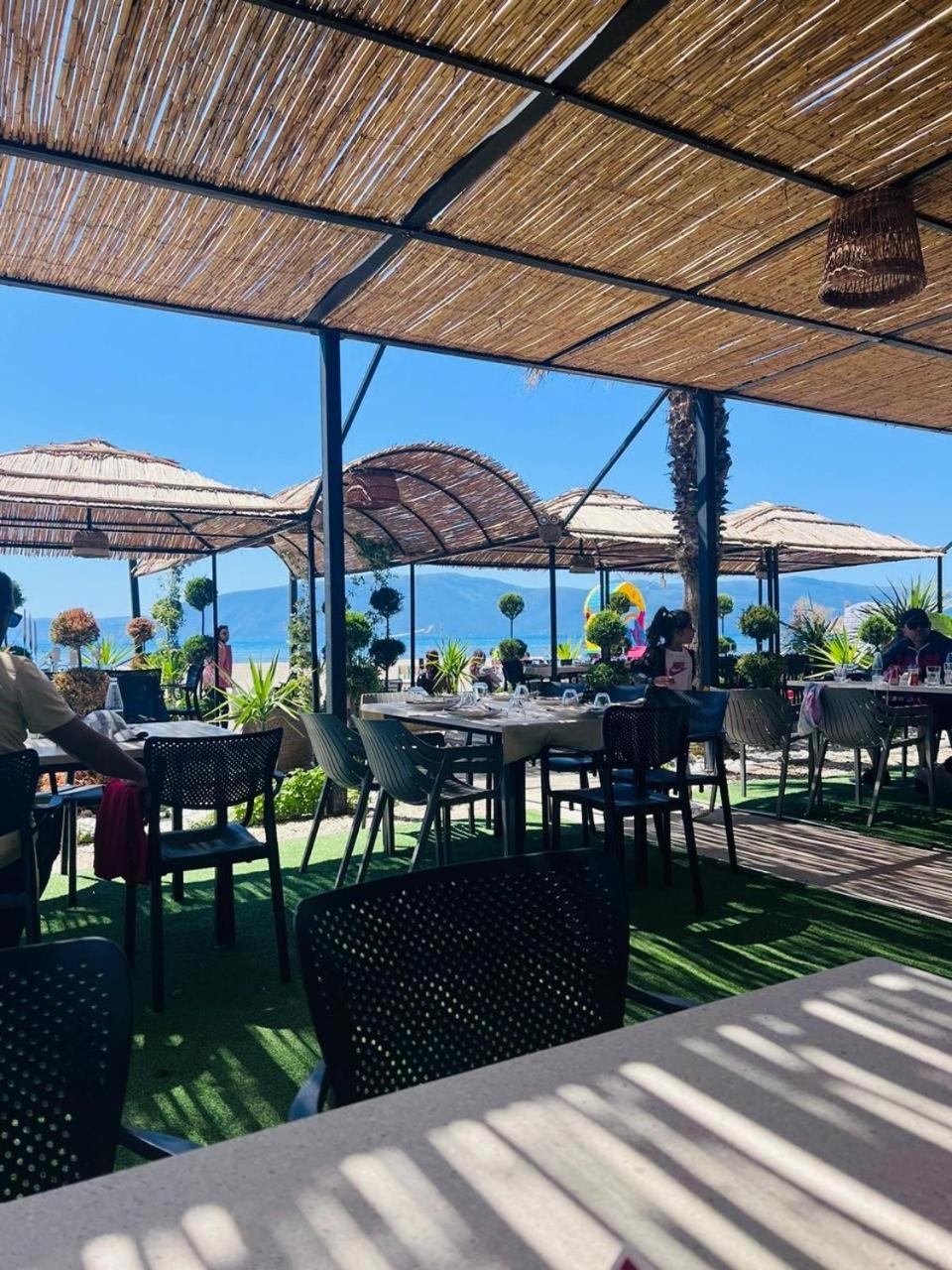 Soleil Apartment With Sunbed & Umbrella Vlorë 外观 照片